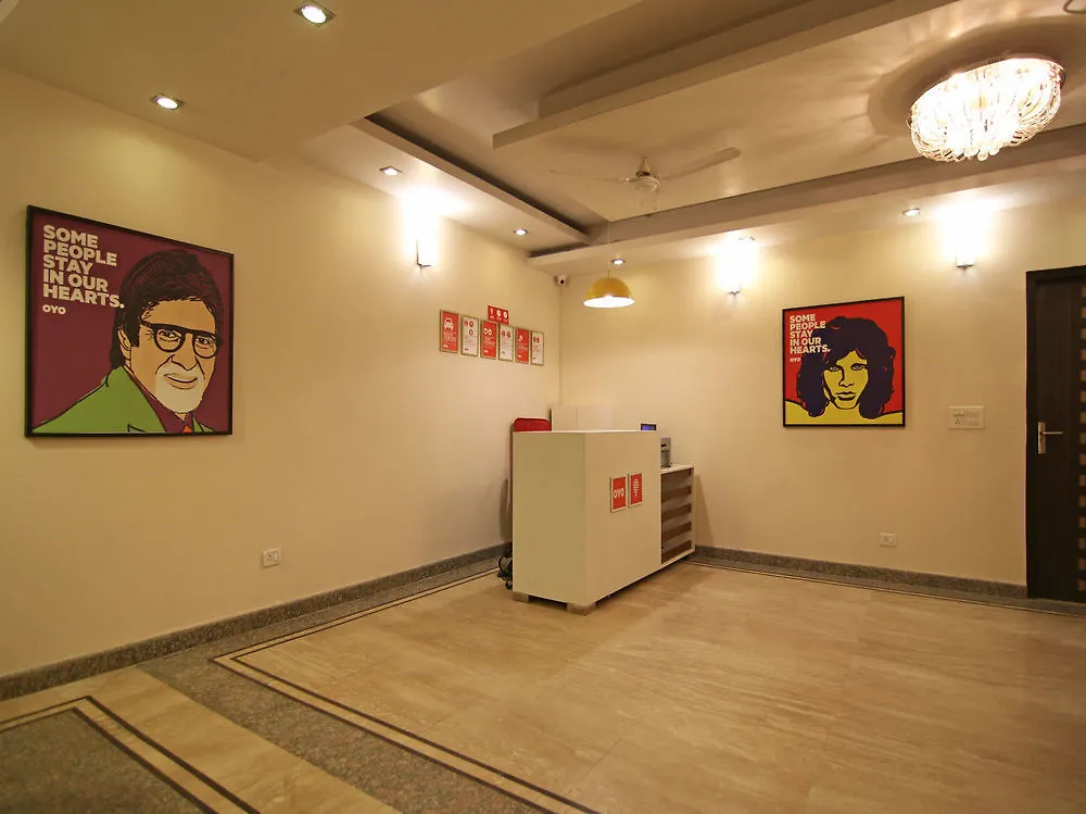 Oyo Flagship Galleria Market Γκουργκάον Ξενοδοχείο